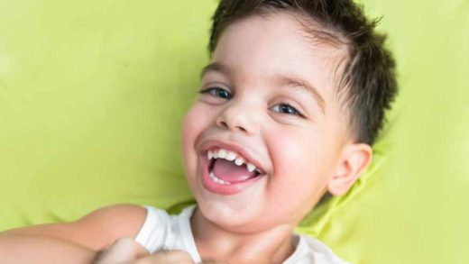 brush-your-childs-milk-teeth