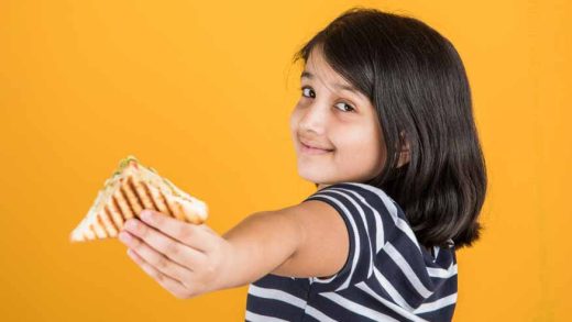 habit-of-throwing-food