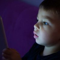 Balancing Screen Time Without Power Struggles