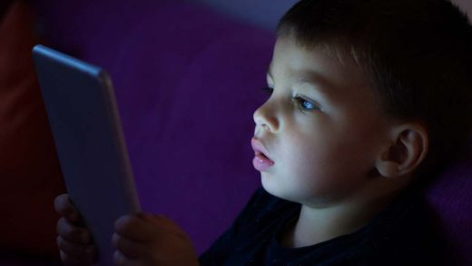 Balancing Screen Time Without Power Struggles